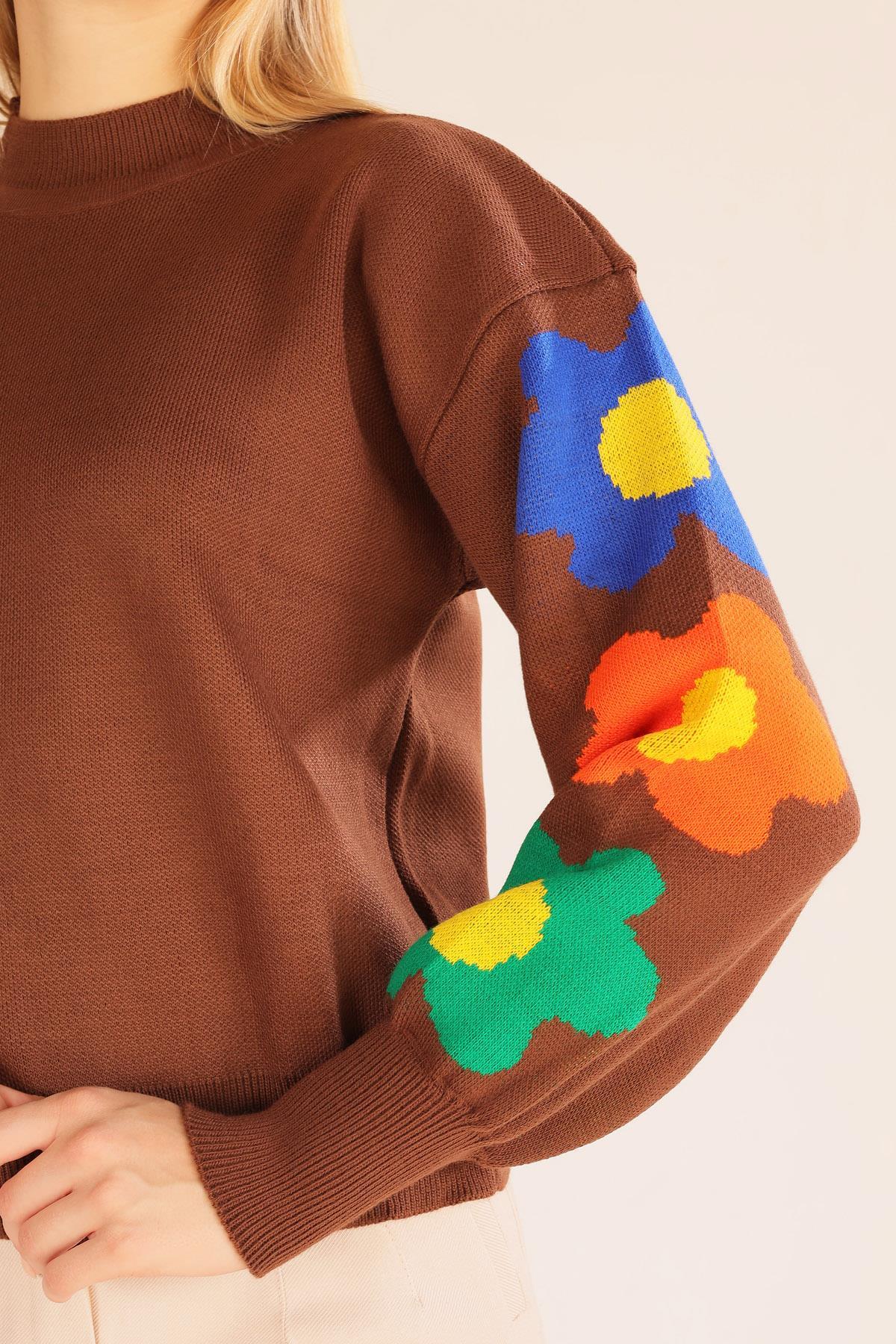 Kahve Kol Çiçek Desen Kazak 3018 - 6