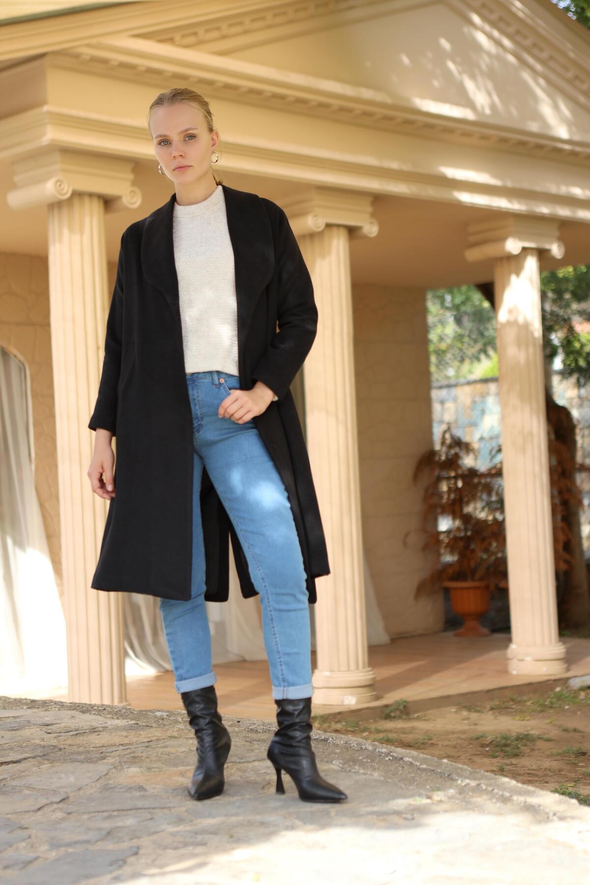 Siyah Geniş Spor Yaka Kaban 3023A - RAYS