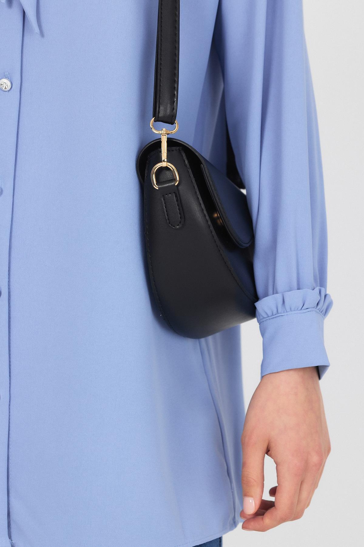 Siyah Kapak Detay Omuz Çantası 3024 - 5