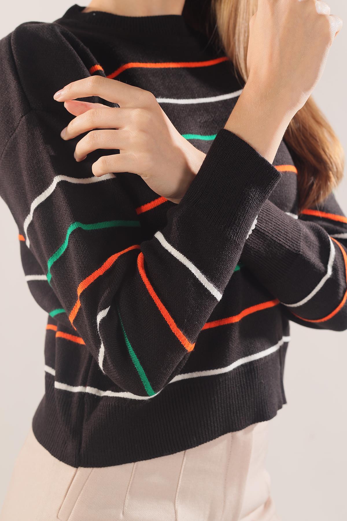 Siyah Renkli Çizgili Kazak 3024 - 4