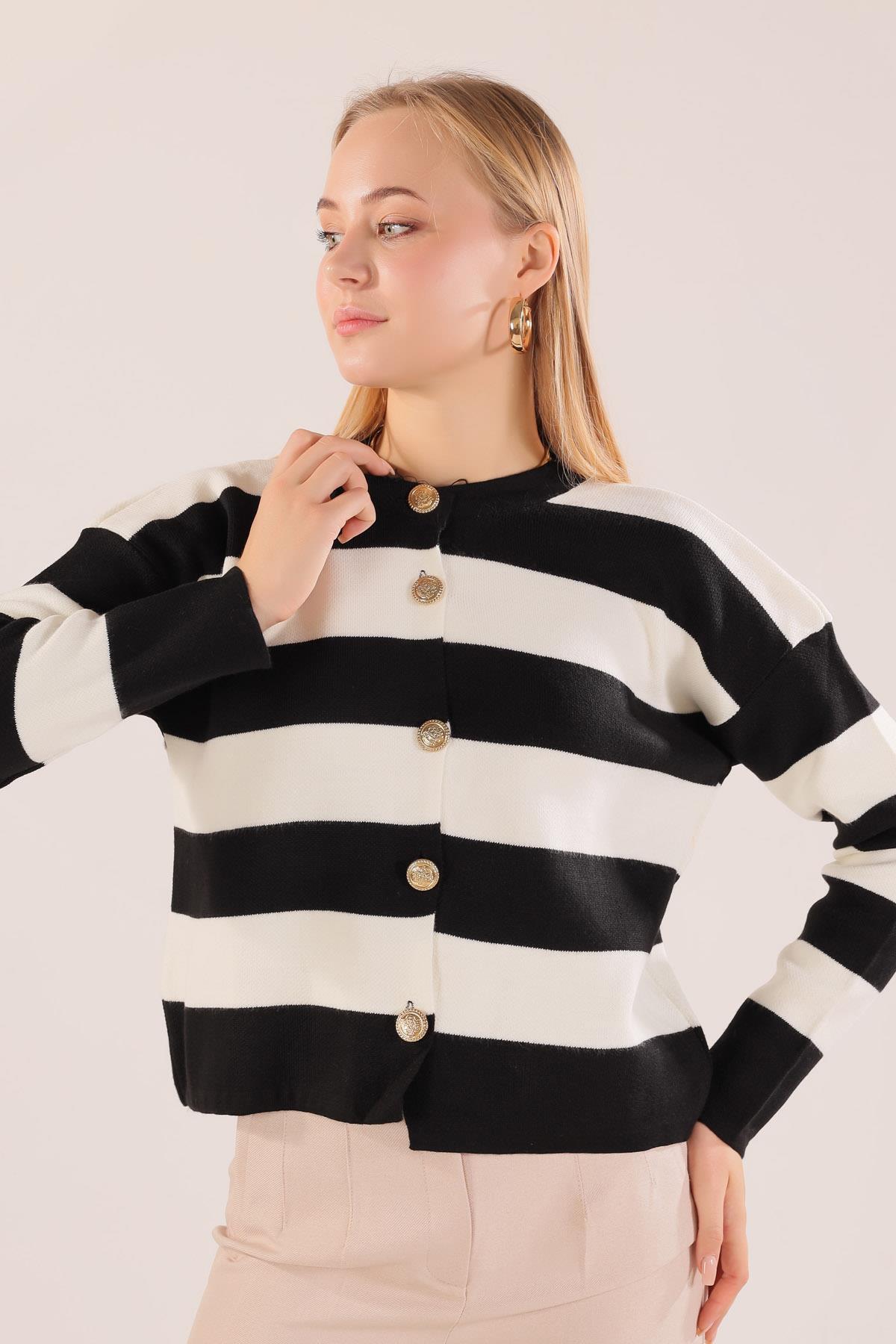 Siyah Düğmeli Çizgili Hırka 3025 - 5