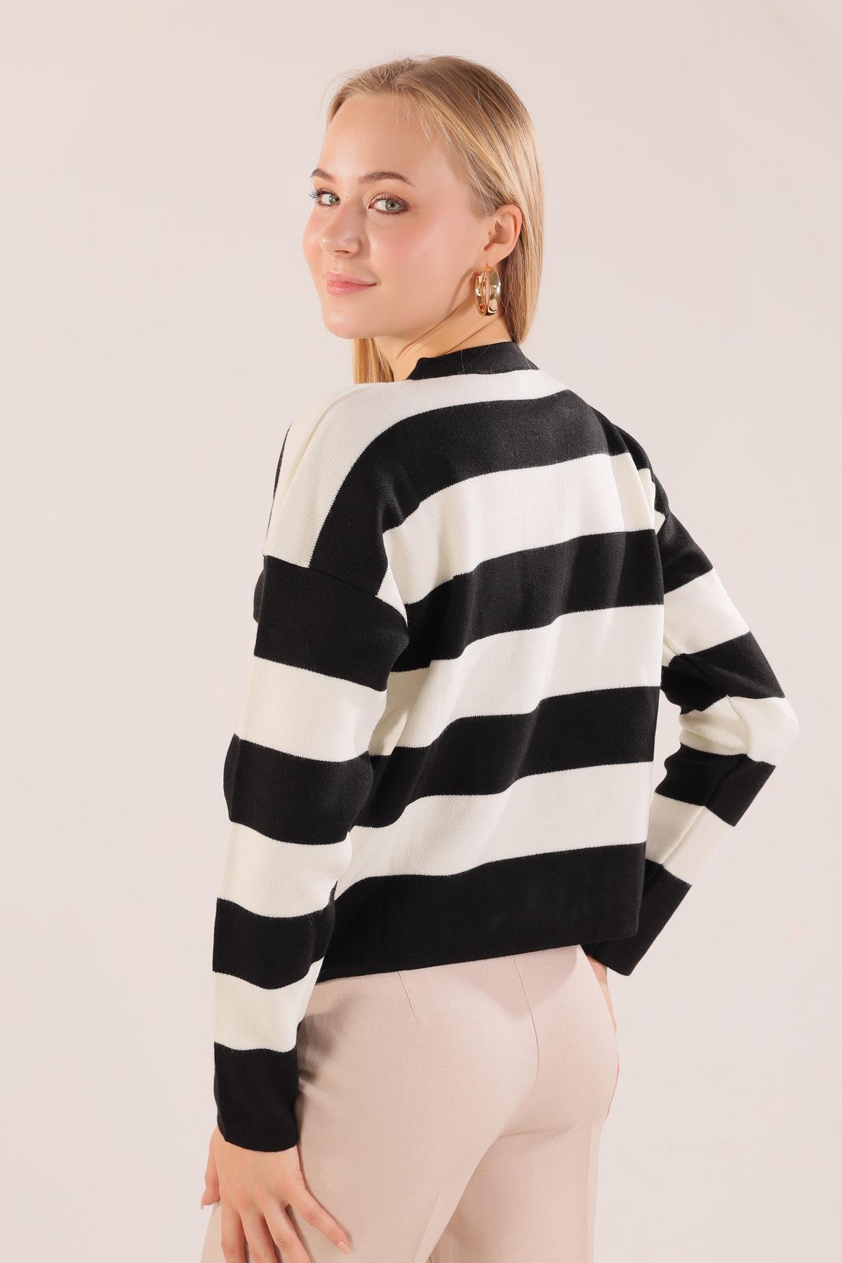 Siyah Düğmeli Çizgili Hırka 3025 - 7