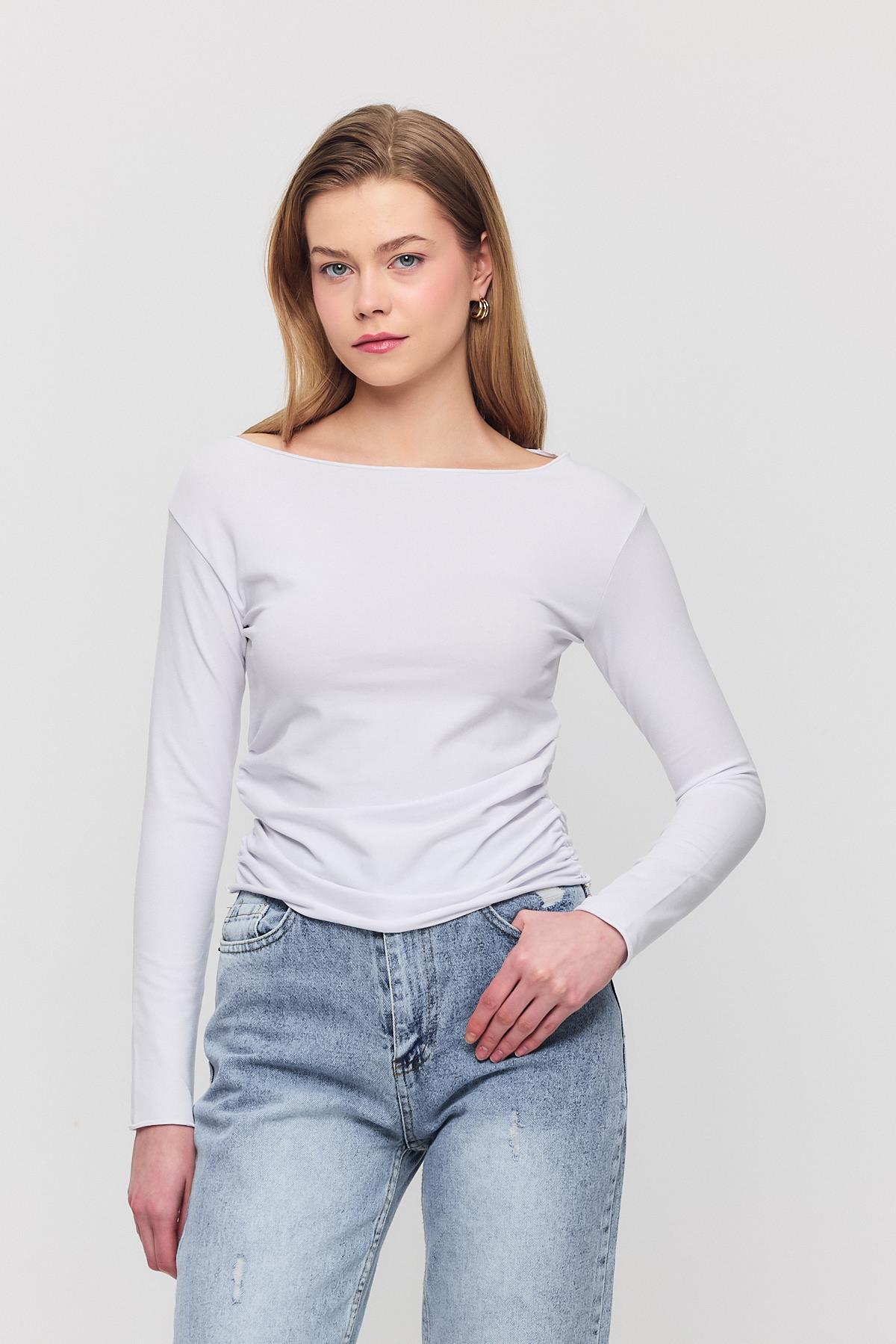 3027 Yanları Büzgülü Bluz Ekru - RAYS