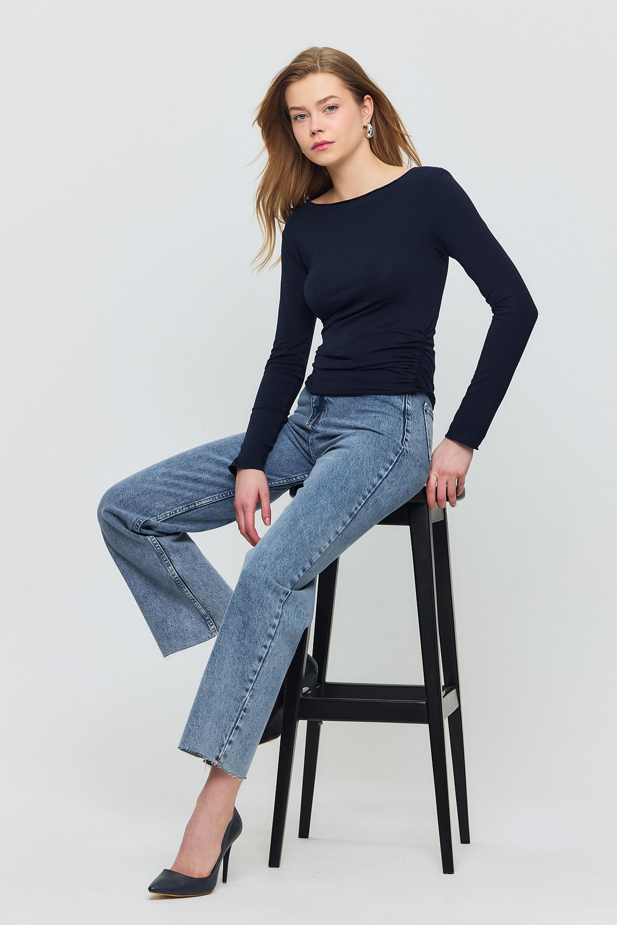 3027 Yanları Büzgülü Bluz Laci - RAYS