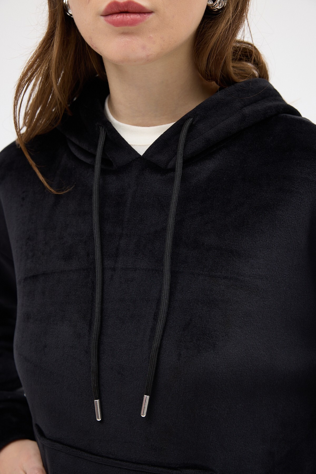 Siyah Kadın Peluş Kanguru Cepli Kapüşonlu Sweatshirt 3061A - 4