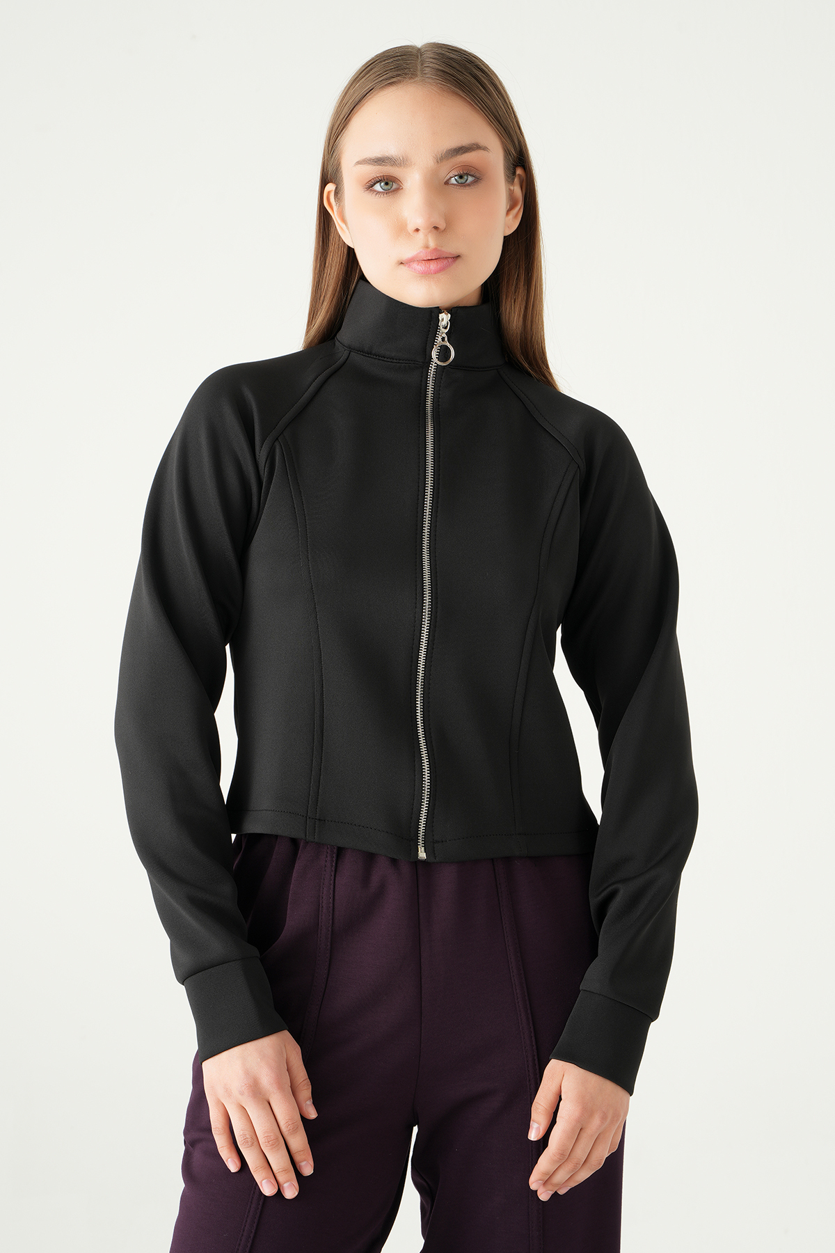 Siyah Ön Fermuarlı Kısa Hırka 3074A - RAYS (1)