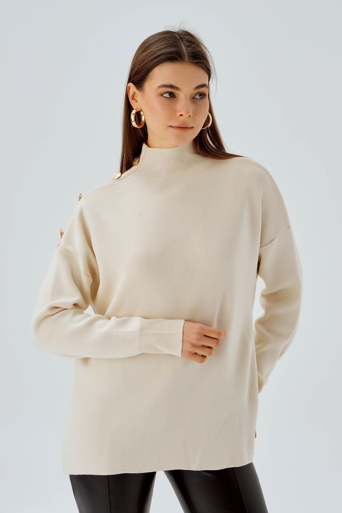 Ekru Omuz Şerit Detay Düğmeli Kazak 3075 