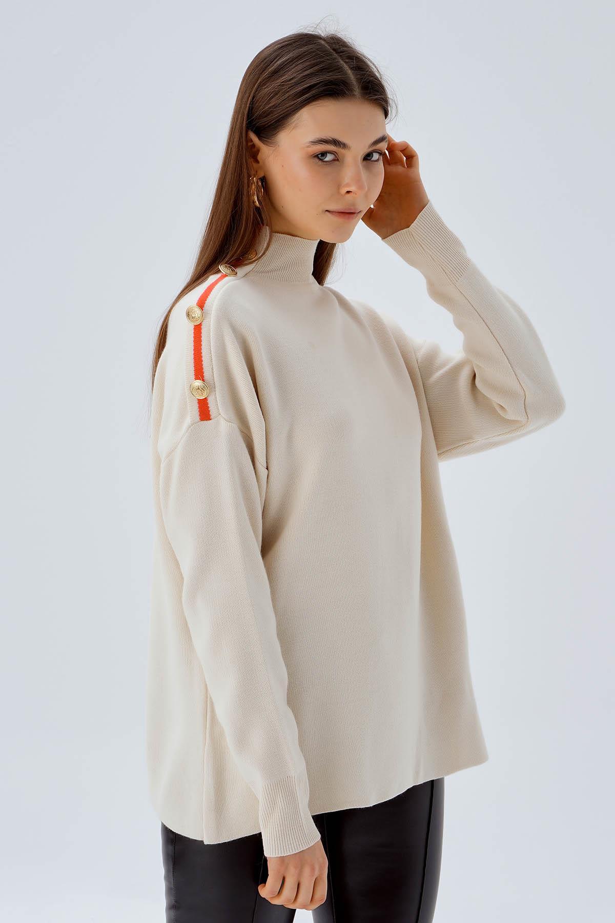 Ekru Omuz Şerit Detay Düğmeli Kazak 3075 - 4