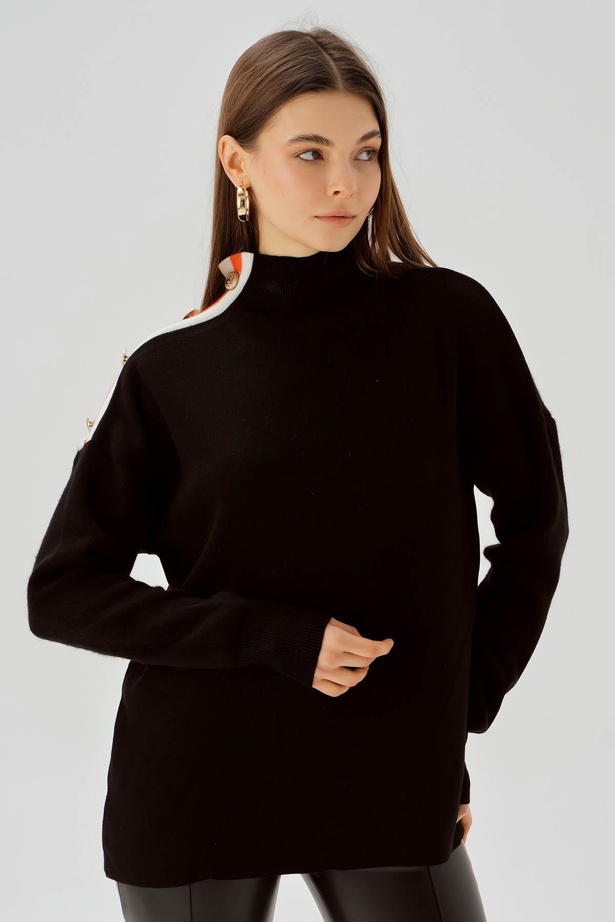 Siyah Omuz Şerit Detay Düğmeli Kazak 3075 