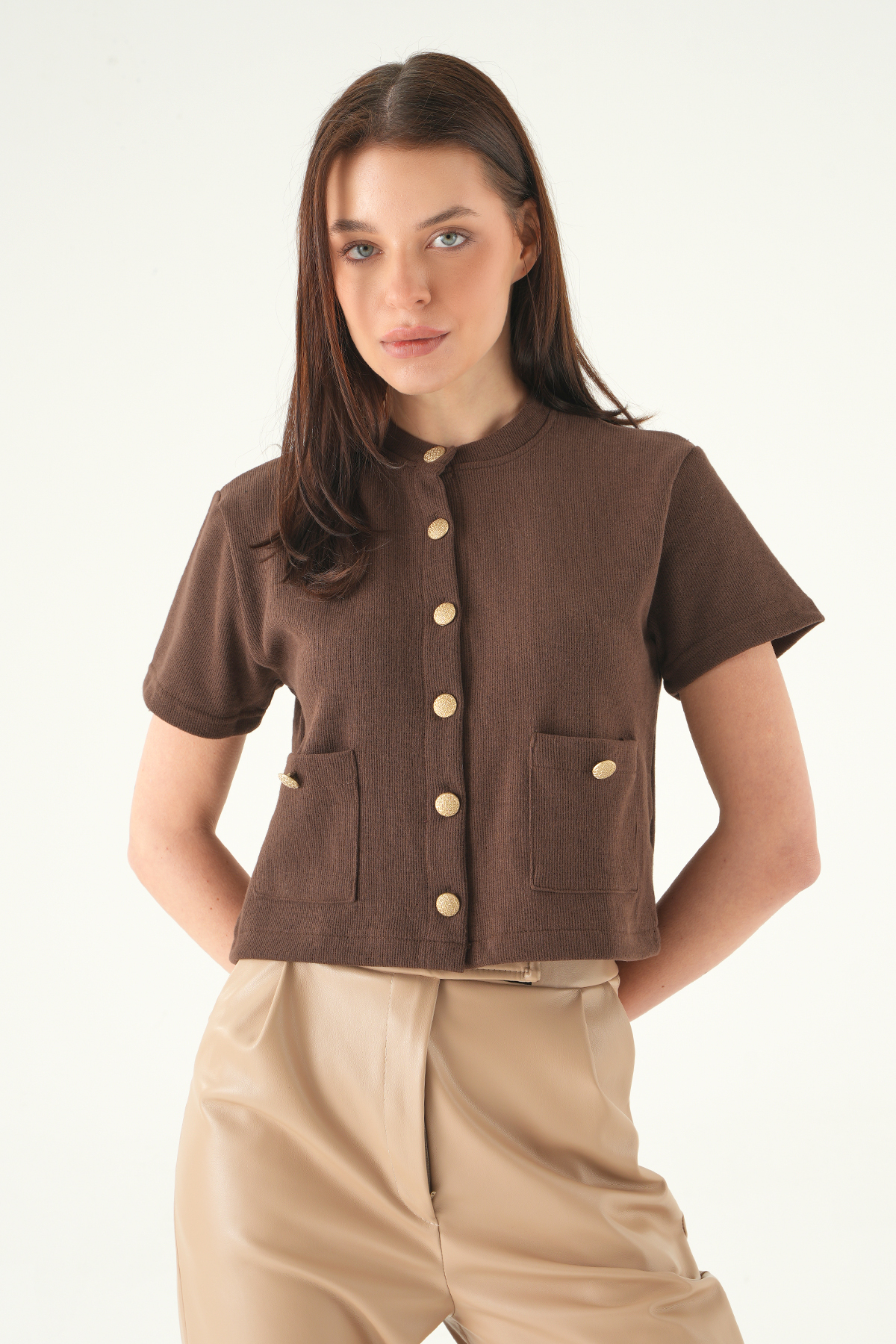 3076A Ön Cepli Düğmeli Tişört Kahve - RAYS (1)