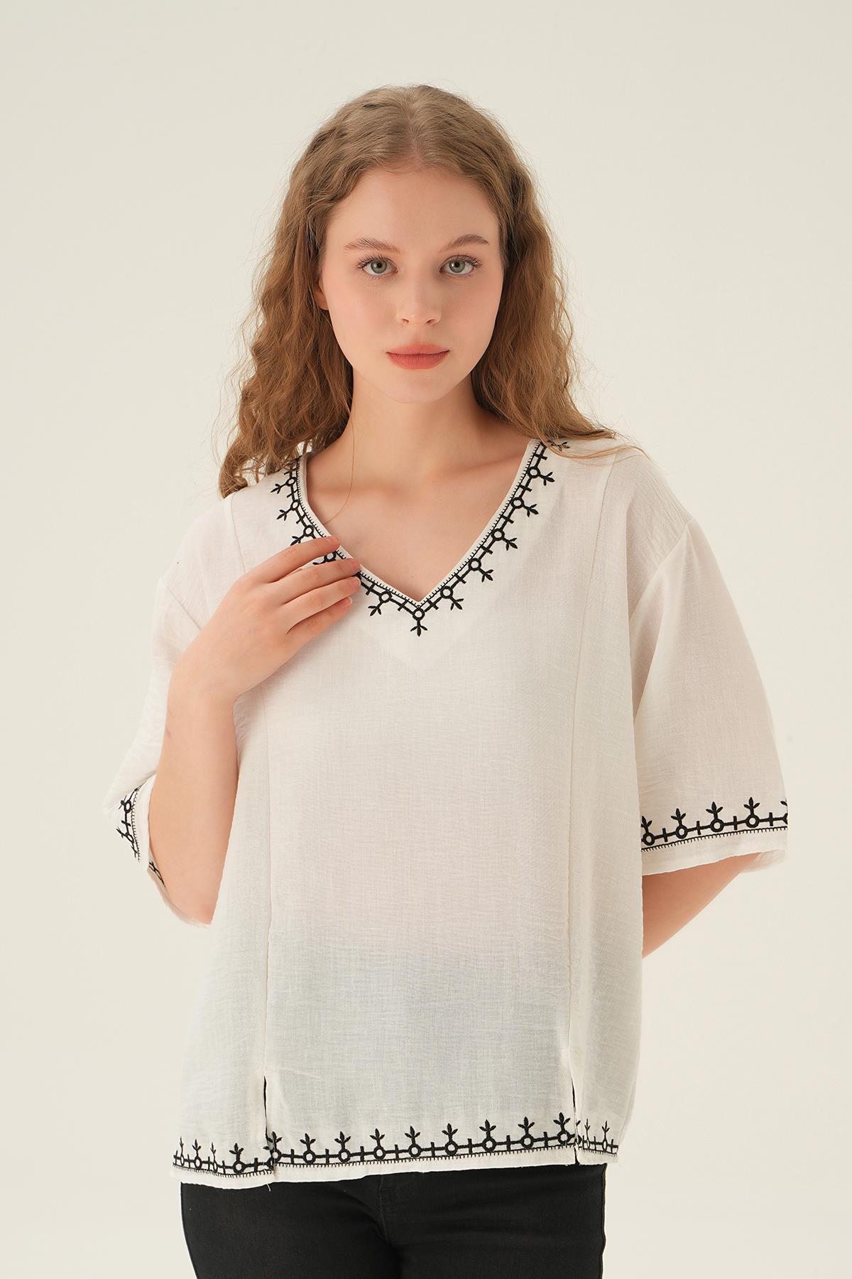 Ekru Nakış Detay Bluz 3089 - 2