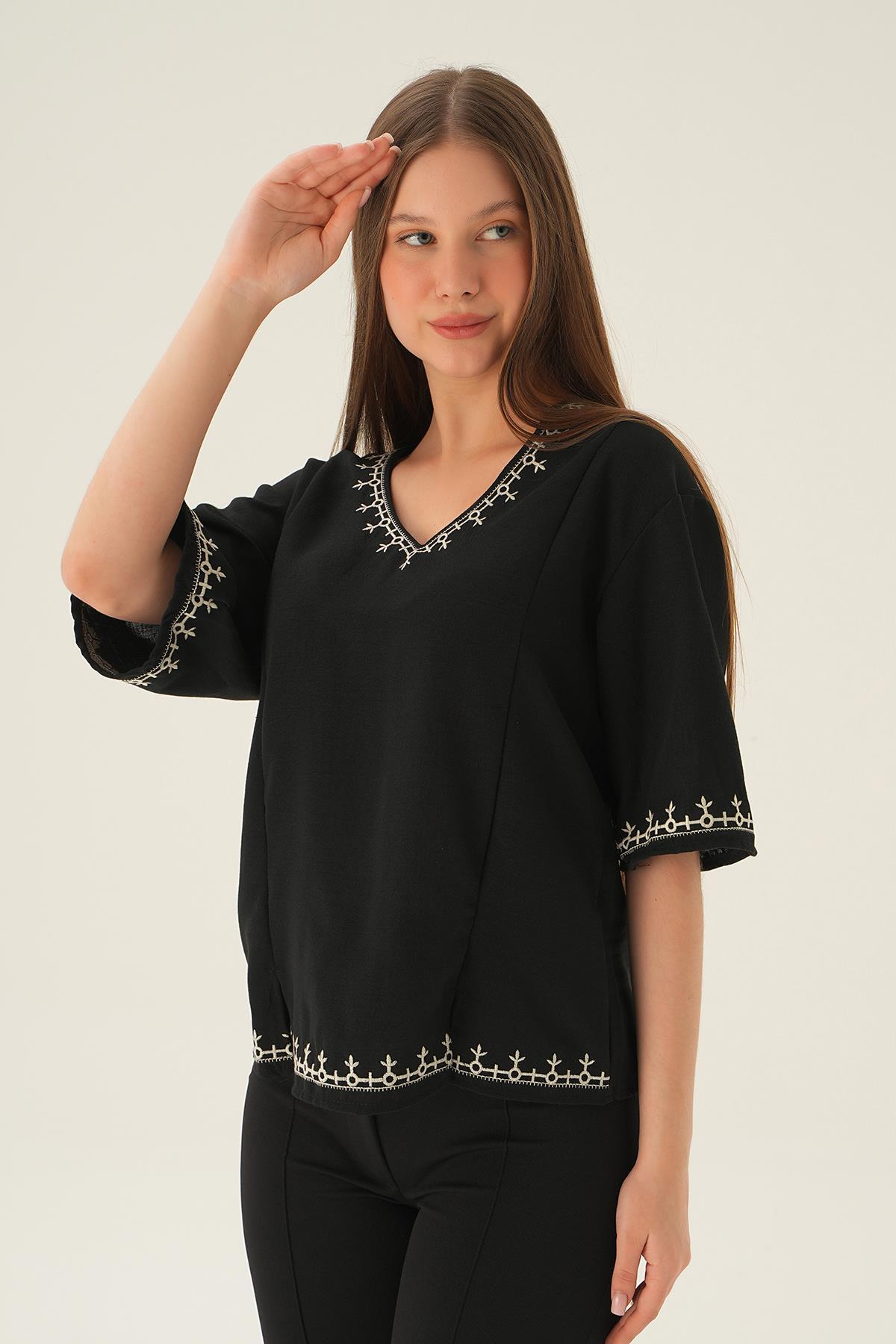3089 Nakış Detay Bluz Siyah - 3