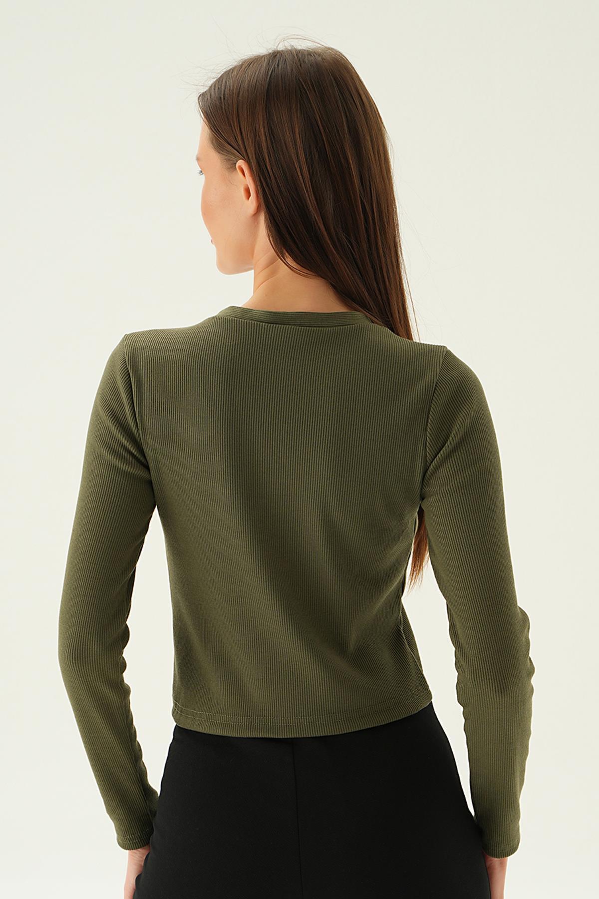 Haki Düğme Detay Bluz 3093 - 4