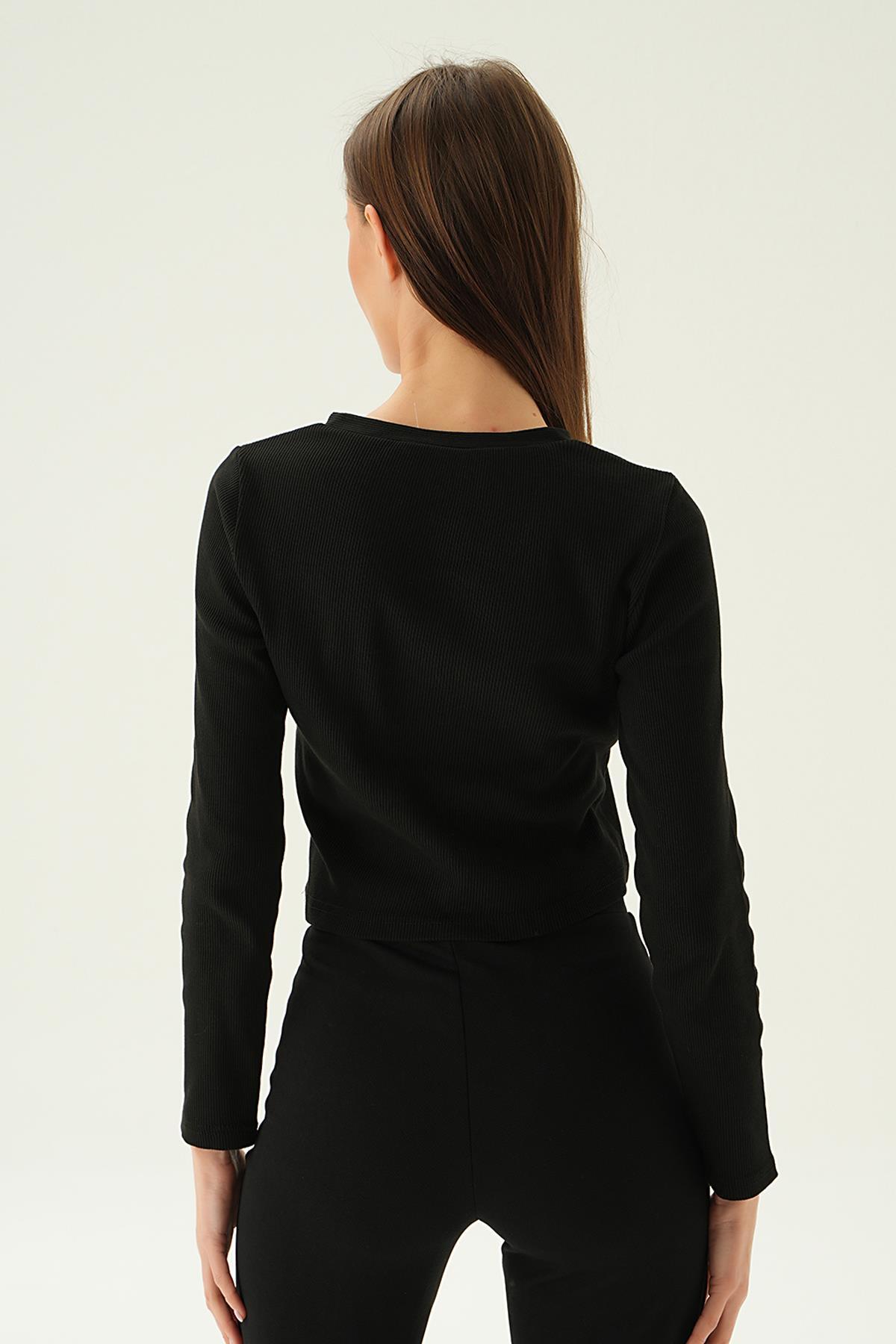 3093 Düğme Detay Bluz Siyah - 4