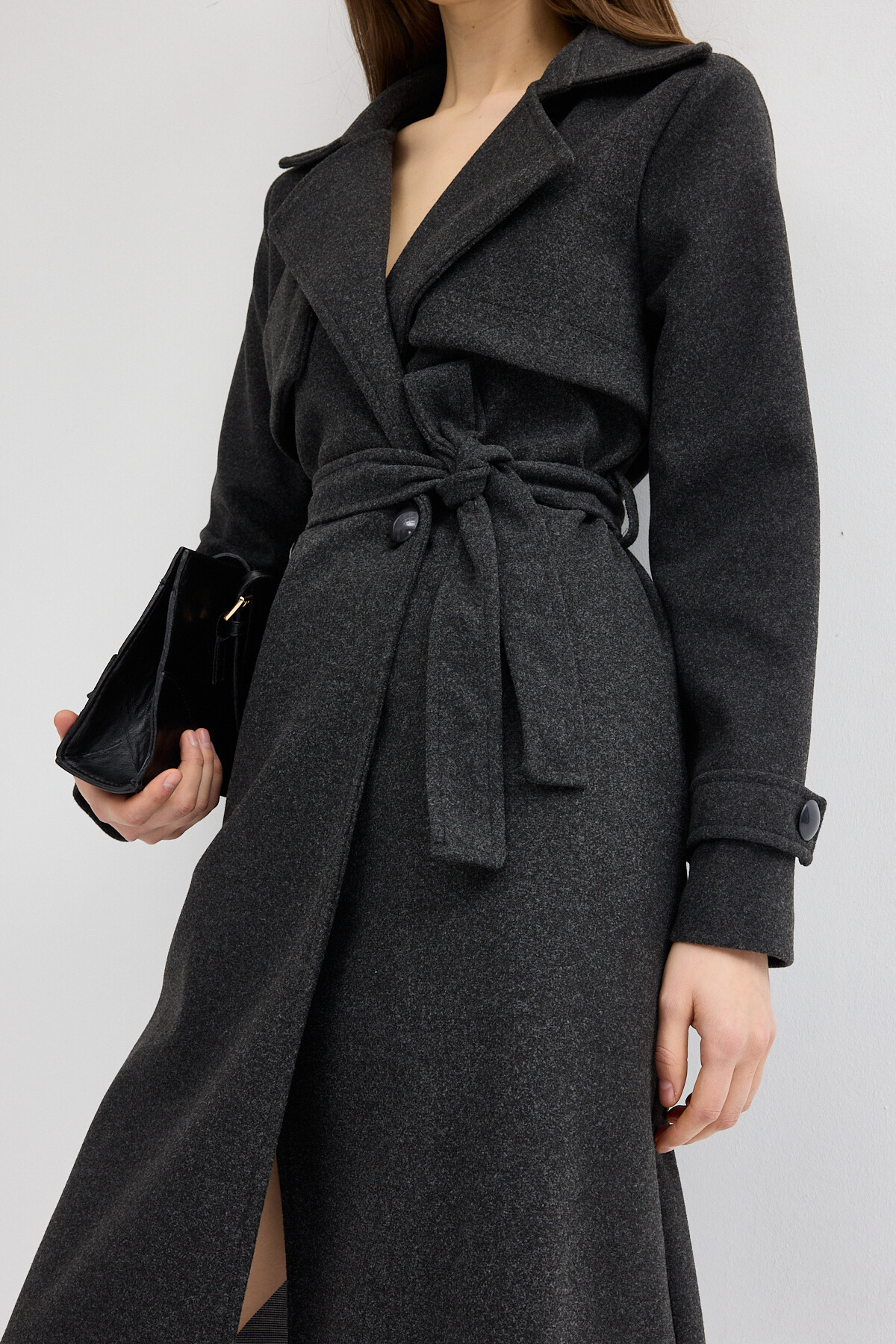 Antrasit Kuşaklı Yaka Detaylı Uzun Kadın Trenç Kaban 3095A - 4