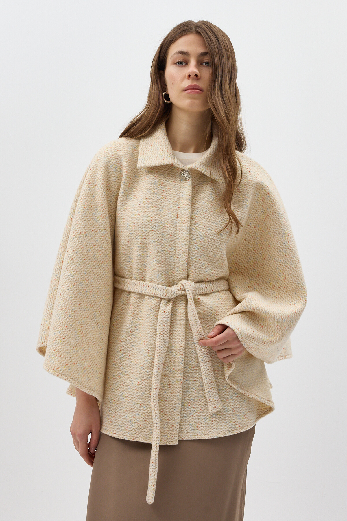 Bej Gömlek Yaka Kuşaklı Panço Kadın Kaban 3099A - 6