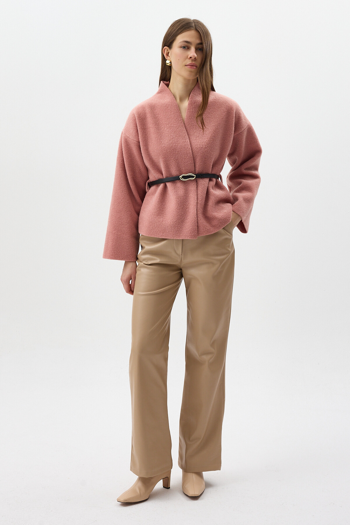 Gül Hâkim Yaka Kemer Detaylı Kısa Kaşe Kadın Ceket 3100A - RAYS