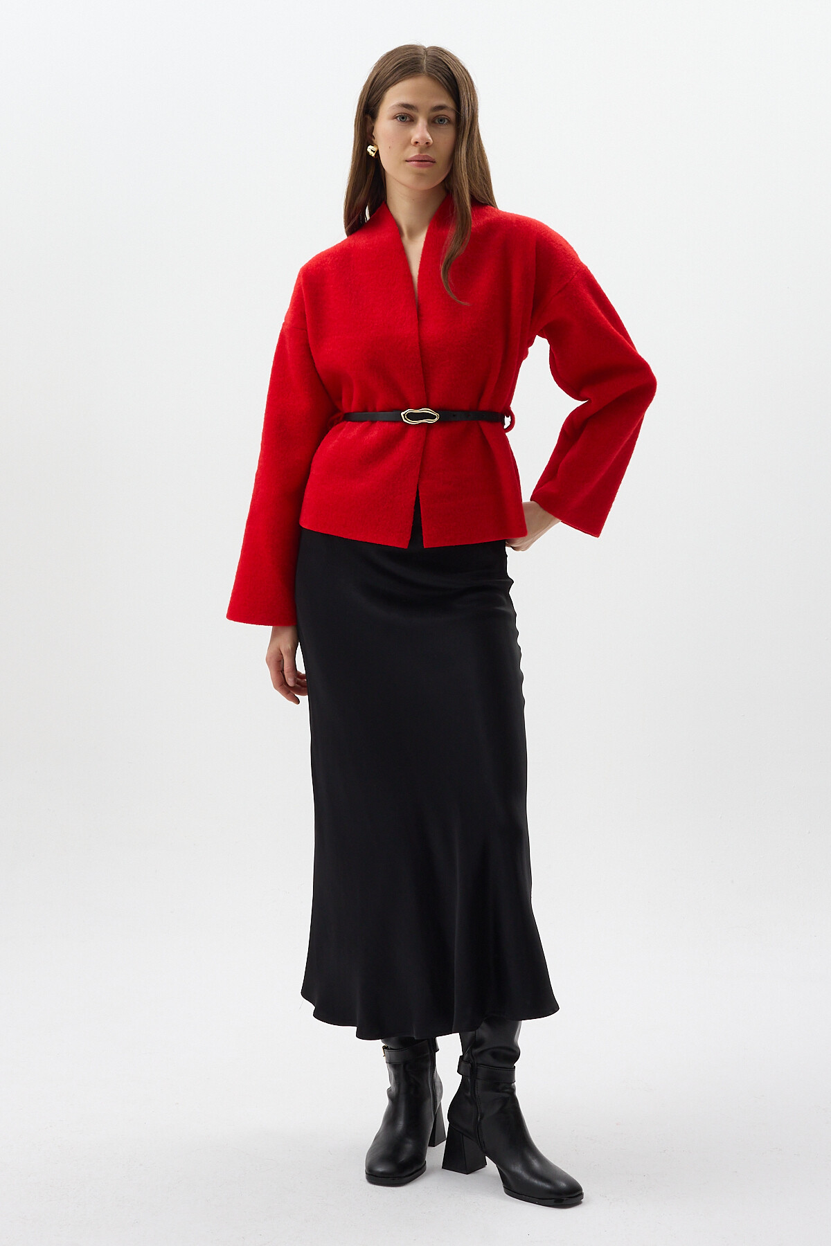 Kırmızı Hâkim Yaka Kemer Detaylı Kısa Kaşe Kadın Ceket 3100A - RAYS