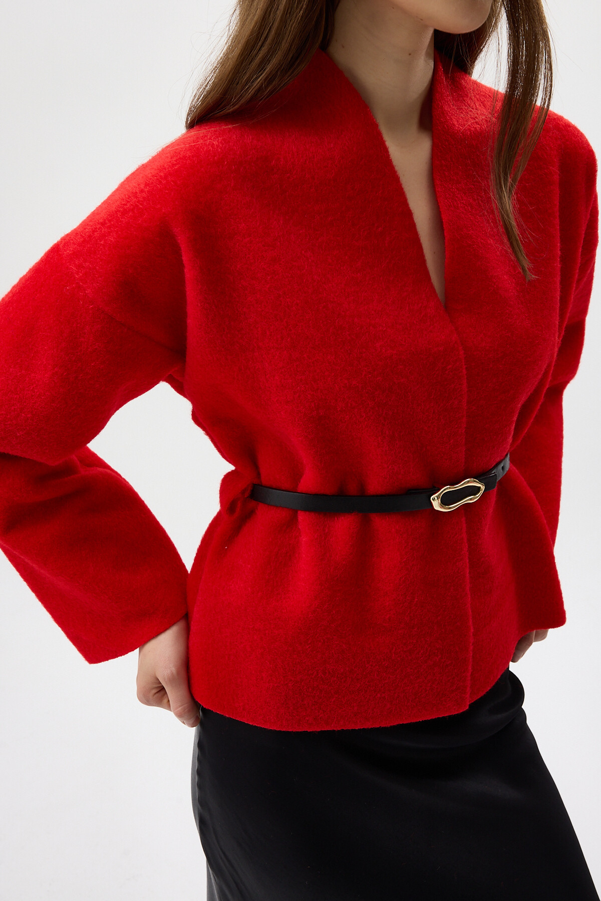Kırmızı Hâkim Yaka Kemer Detaylı Kısa Kaşe Kadın Ceket 3100A - RAYS
