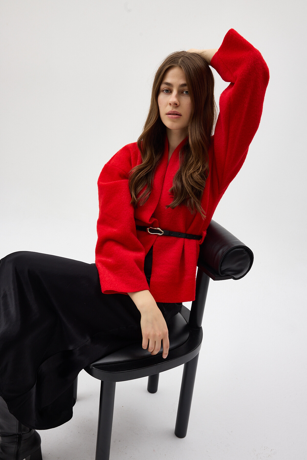 Kırmızı Hâkim Yaka Kemer Detaylı Kısa Kaşe Kadın Ceket 3100A - 7