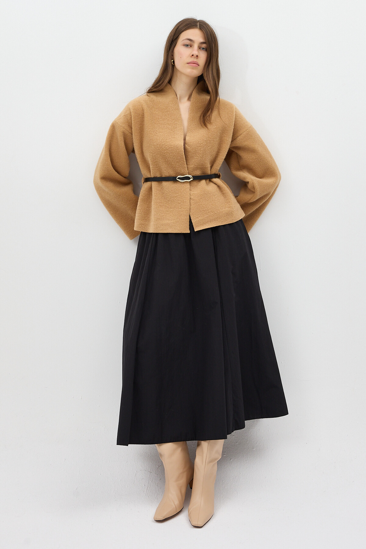 Vizon Hâkim Yaka Kemer Detaylı Kısa Kaşe Kadın Ceket 3100A - RAYS