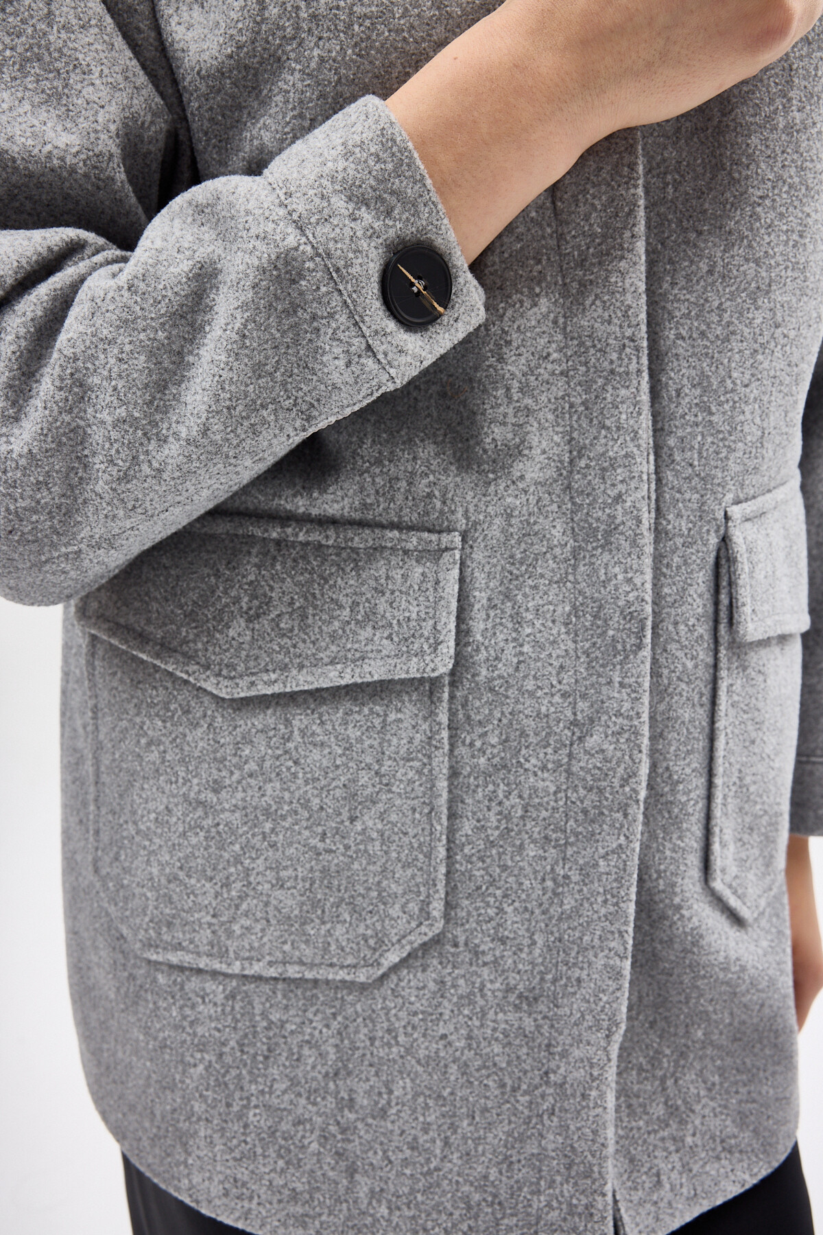 Gri Büyük Cepli Geniş Yakalı Kadın Kaban 3102A - 4