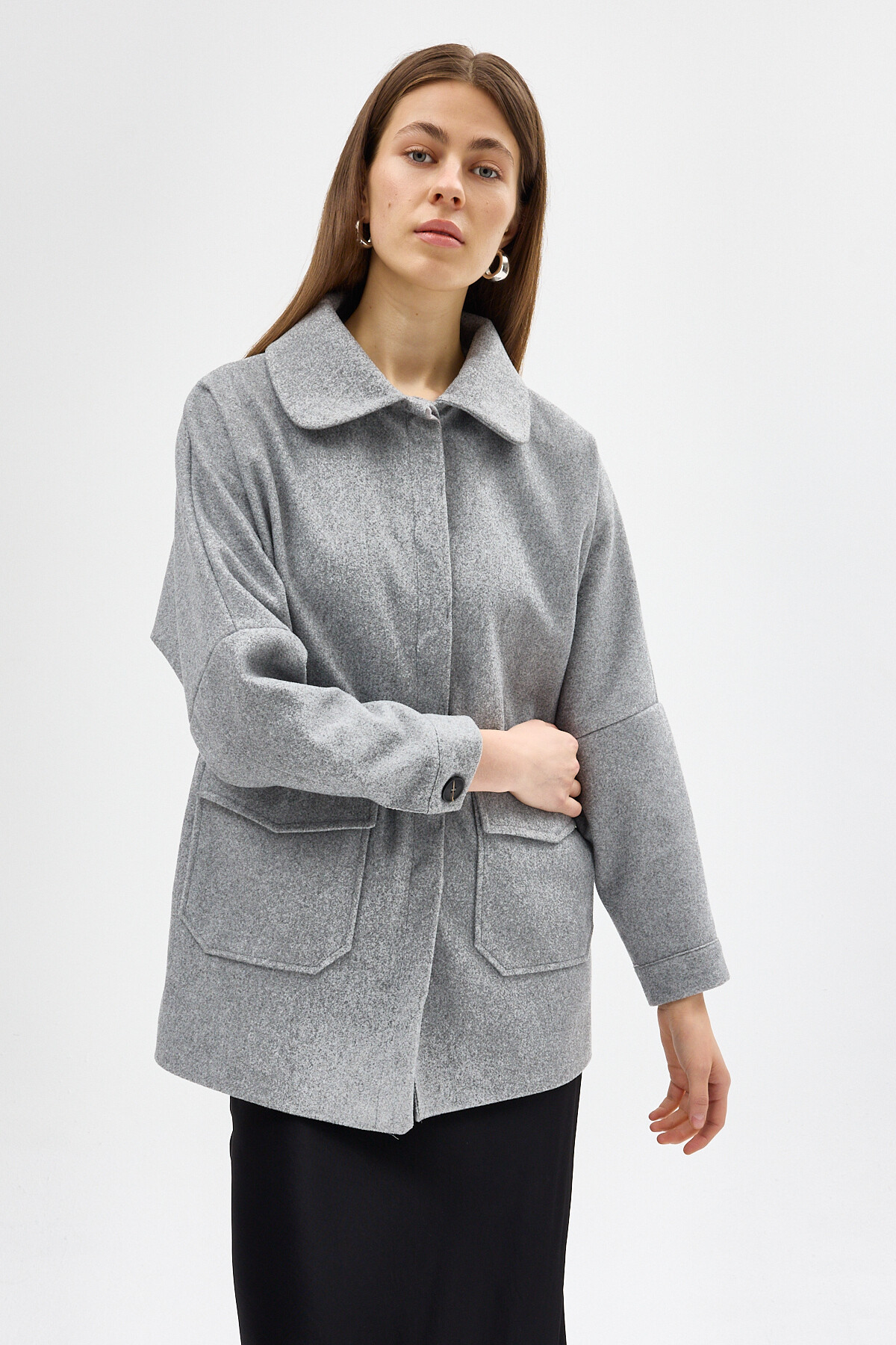 Gri Büyük Cepli Geniş Yakalı Kadın Kaban 3102A - 6