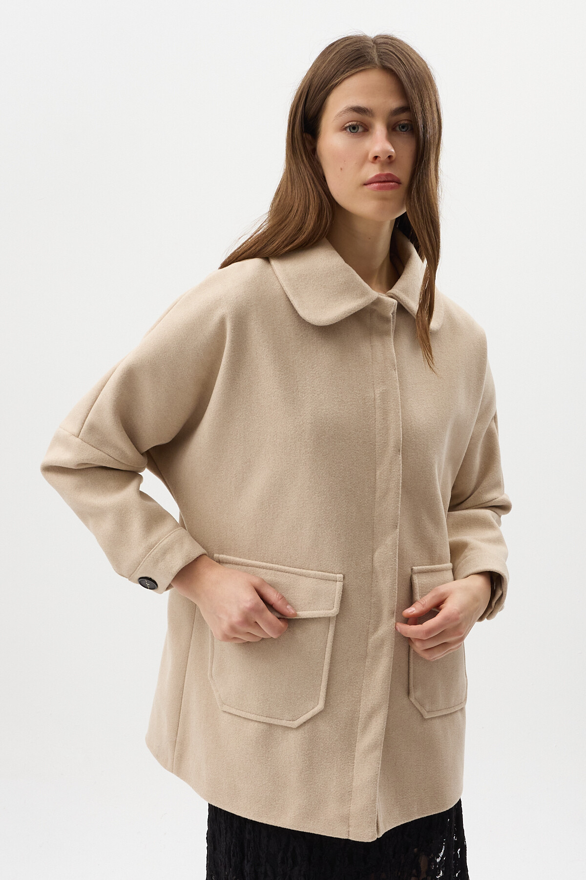 Taş Büyük Cepli Geniş Yakalı Kadın Kaban 3102A - 1