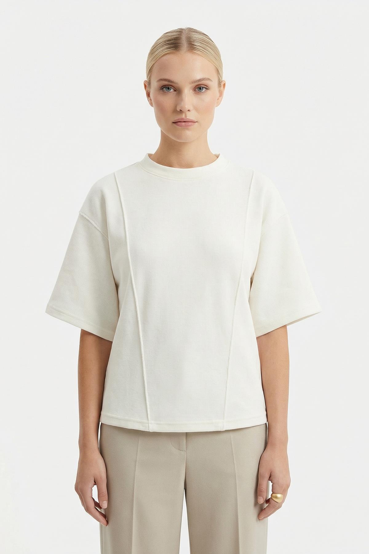 3104A Ön Çima Detay Tişört Ekru - 1