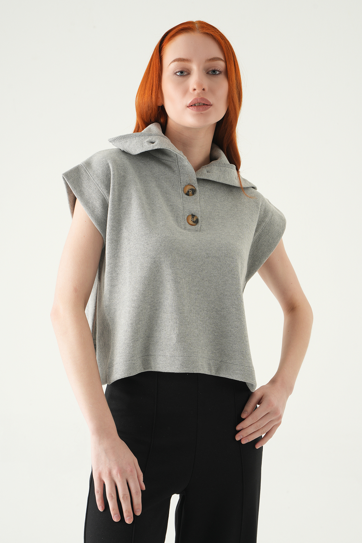 Gri Dik Yaka Düğmeli Bluz 3106A 