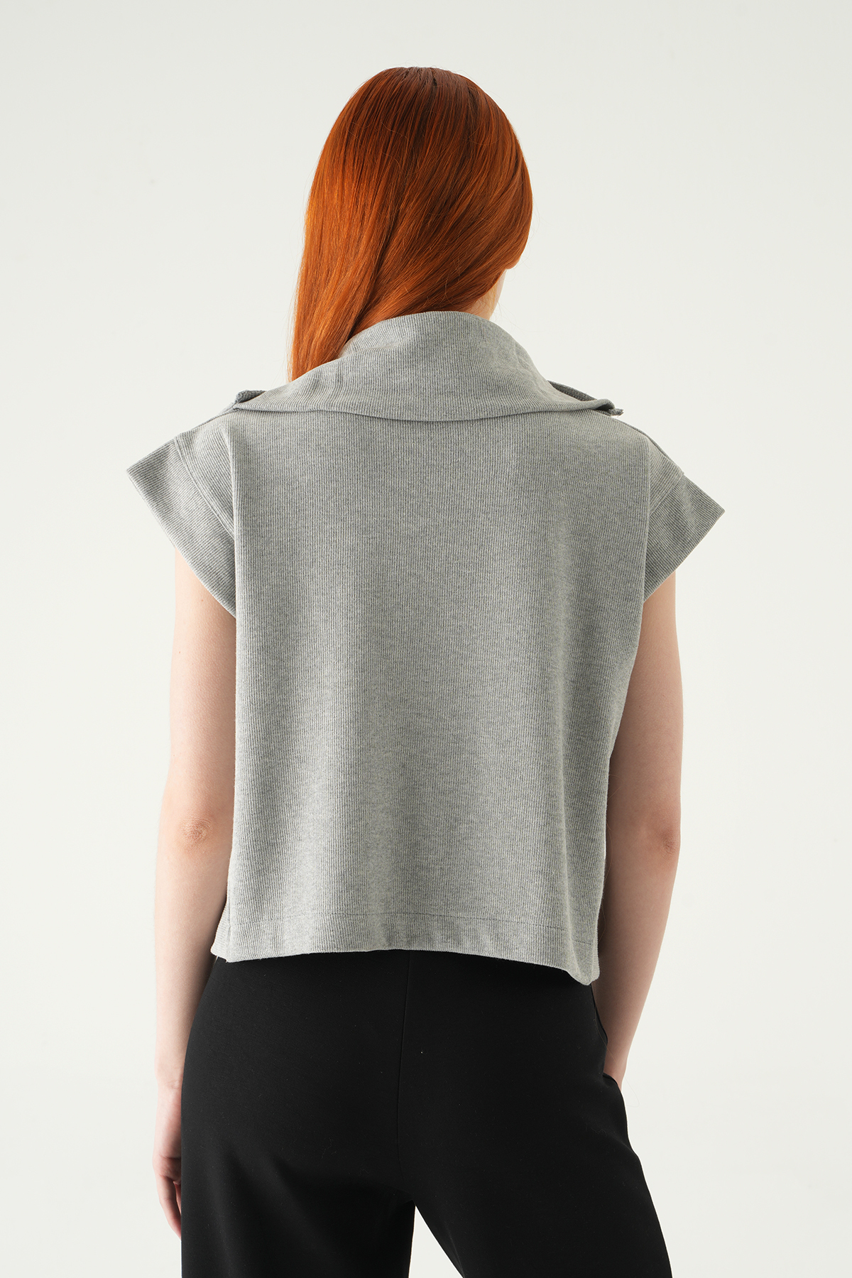 Gri Dik Yaka Düğmeli Bluz 3106A - 5