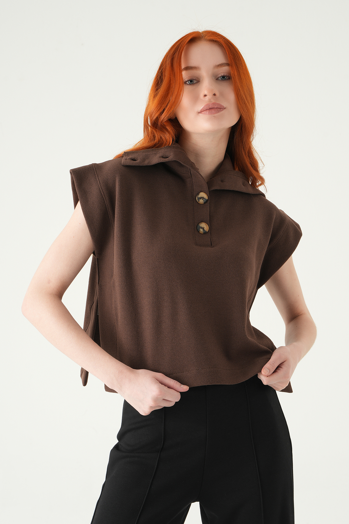 Kahve Dik Yaka Düğmeli Bluz 3106A - 6