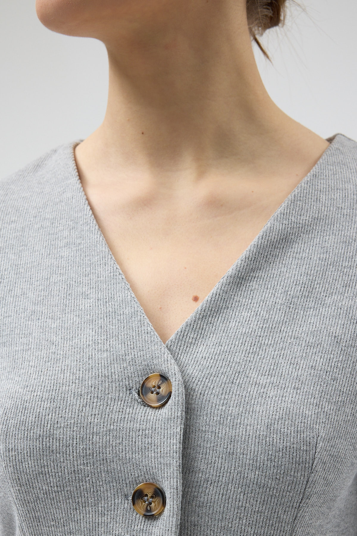 Gri Cepli Düğmeli Hırka ve Uzun Etek Takım 3109A - 4