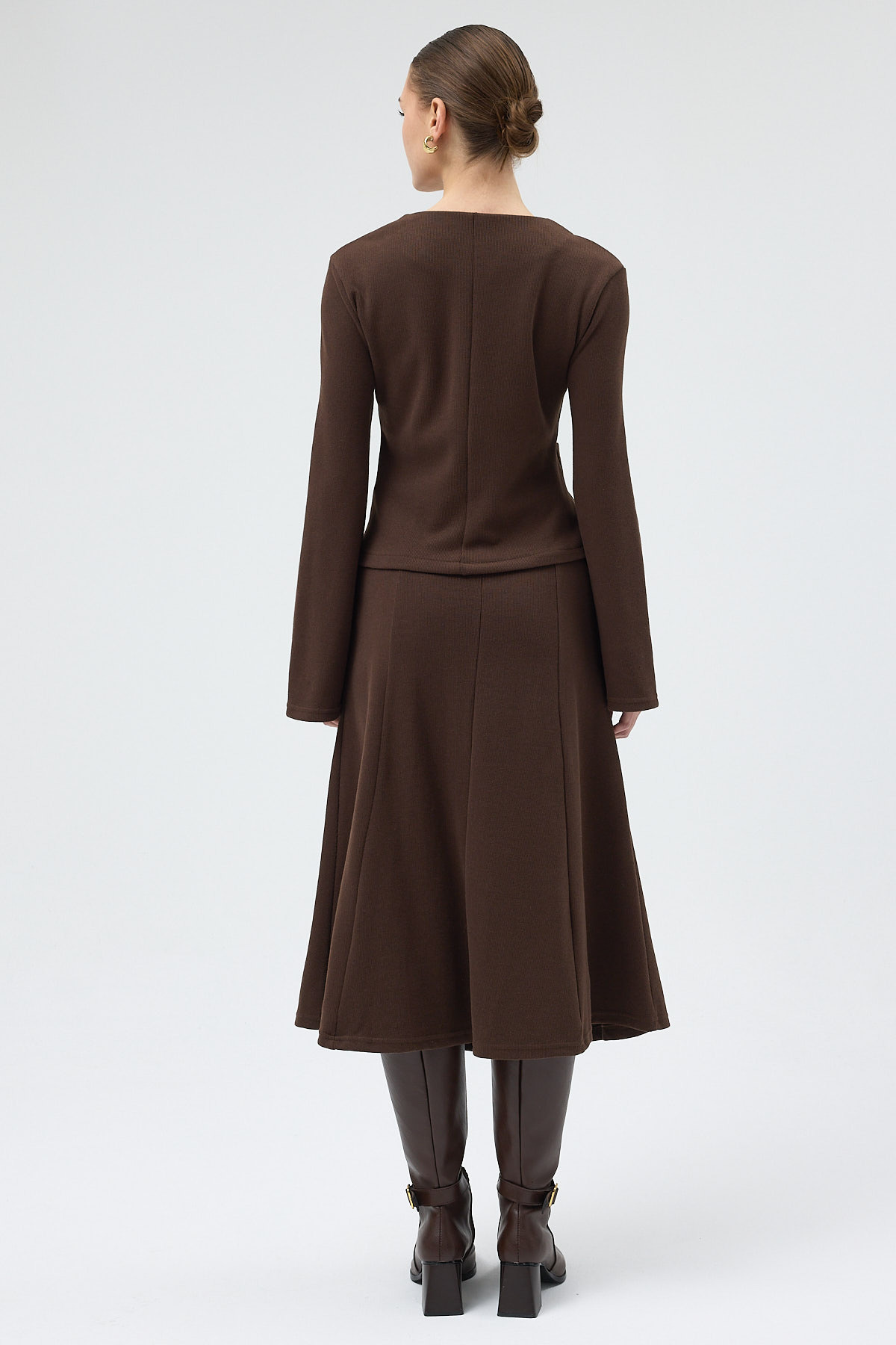 Kahverengi Cepli Düğmeli Hırka ve Uzun Etek Takım 3109A - 5