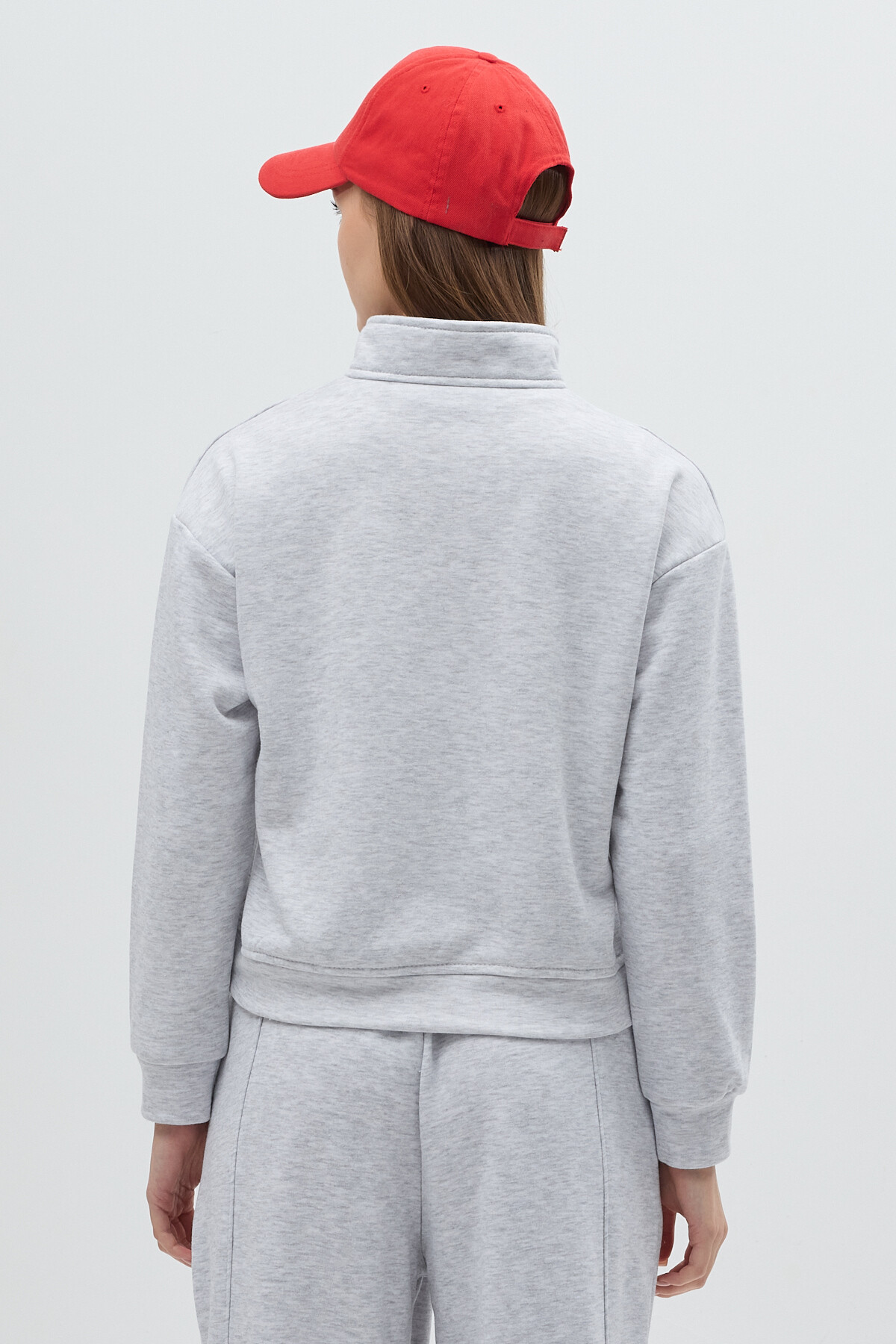 Gri Dik Yaka Önü Fermuar Detaylı Kadın Sweatshirt 3110A - 5