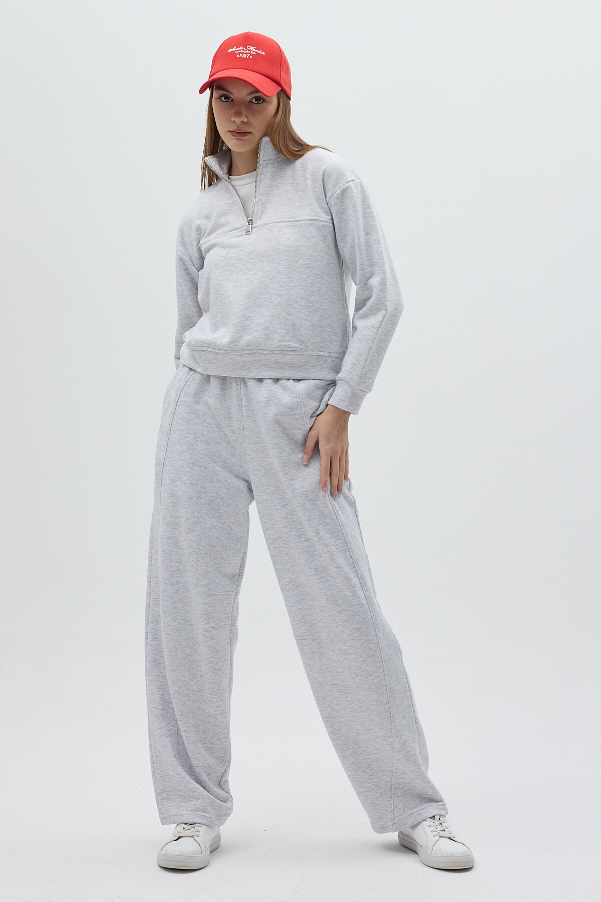 Gri Dik Yaka Önü Fermuar Detaylı Kadın Sweatshirt 3110A - 7