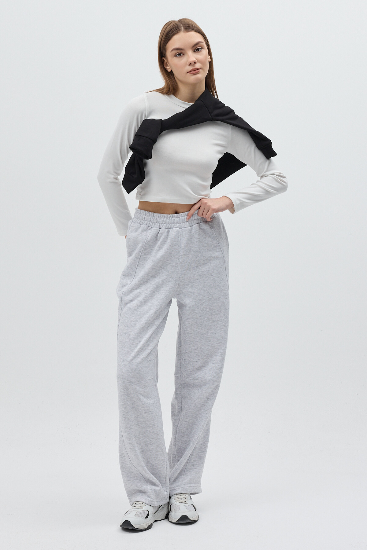 Gri Bel Lastikli İpli Düz Paça Rahat Kesim Kadın Eşofman Altı 3113A 