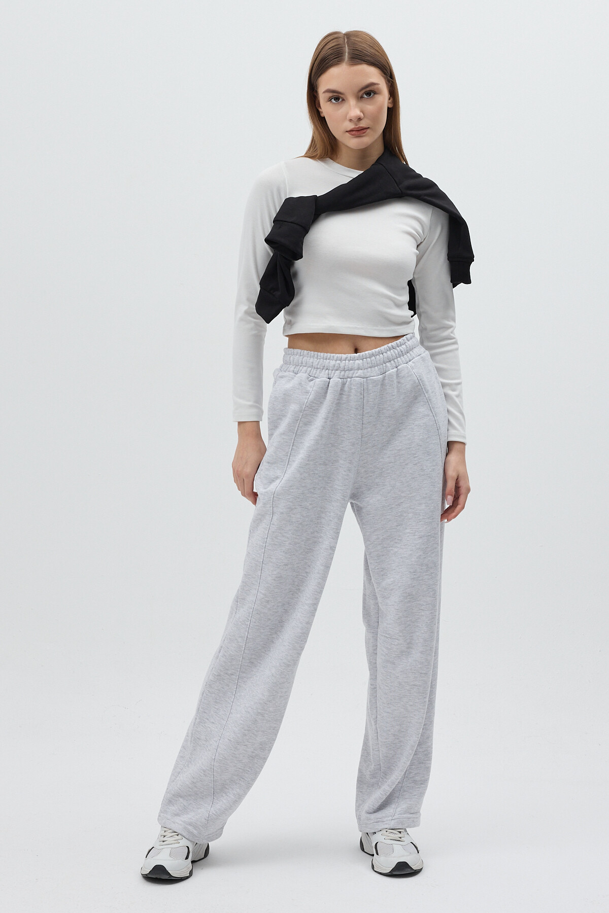 Gri Bel Lastikli İpli Düz Paça Rahat Kesim Kadın Eşofman Altı 3113A - 7
