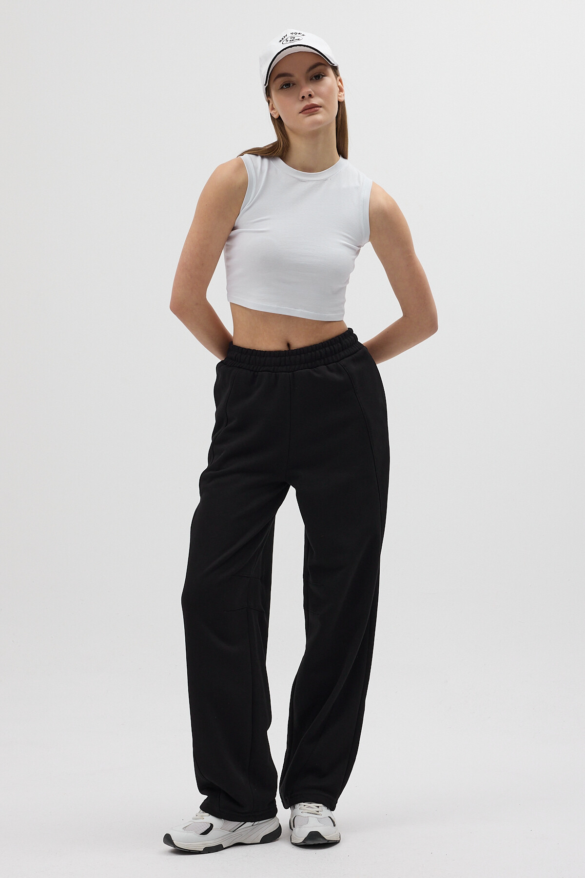 Siyah Bel Lastikli İpli Düz Paça Rahat Kesim Kadın Eşofman Altı 3113A - 2