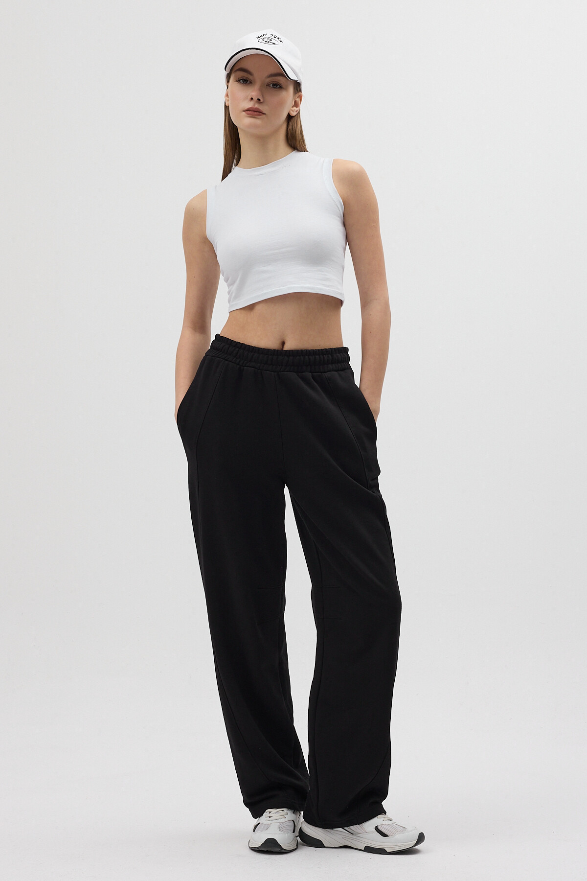 Siyah Bel Lastikli İpli Düz Paça Rahat Kesim Kadın Eşofman Altı 3113A - RAYS