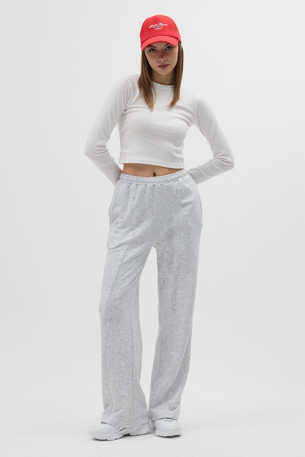 Gri Yan Çima Dikiş Detaylı Geniş Paça Rahat Kesim Kadın Eşofman Altı 3114A - 2