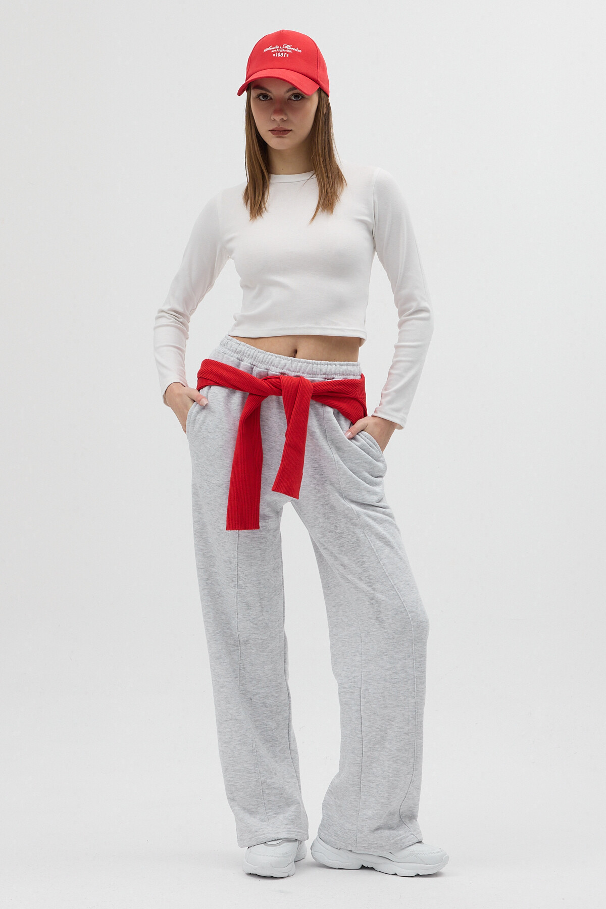 Gri Yan Çima Dikiş Detaylı Geniş Paça Rahat Kesim Kadın Eşofman Altı 3114A - 8