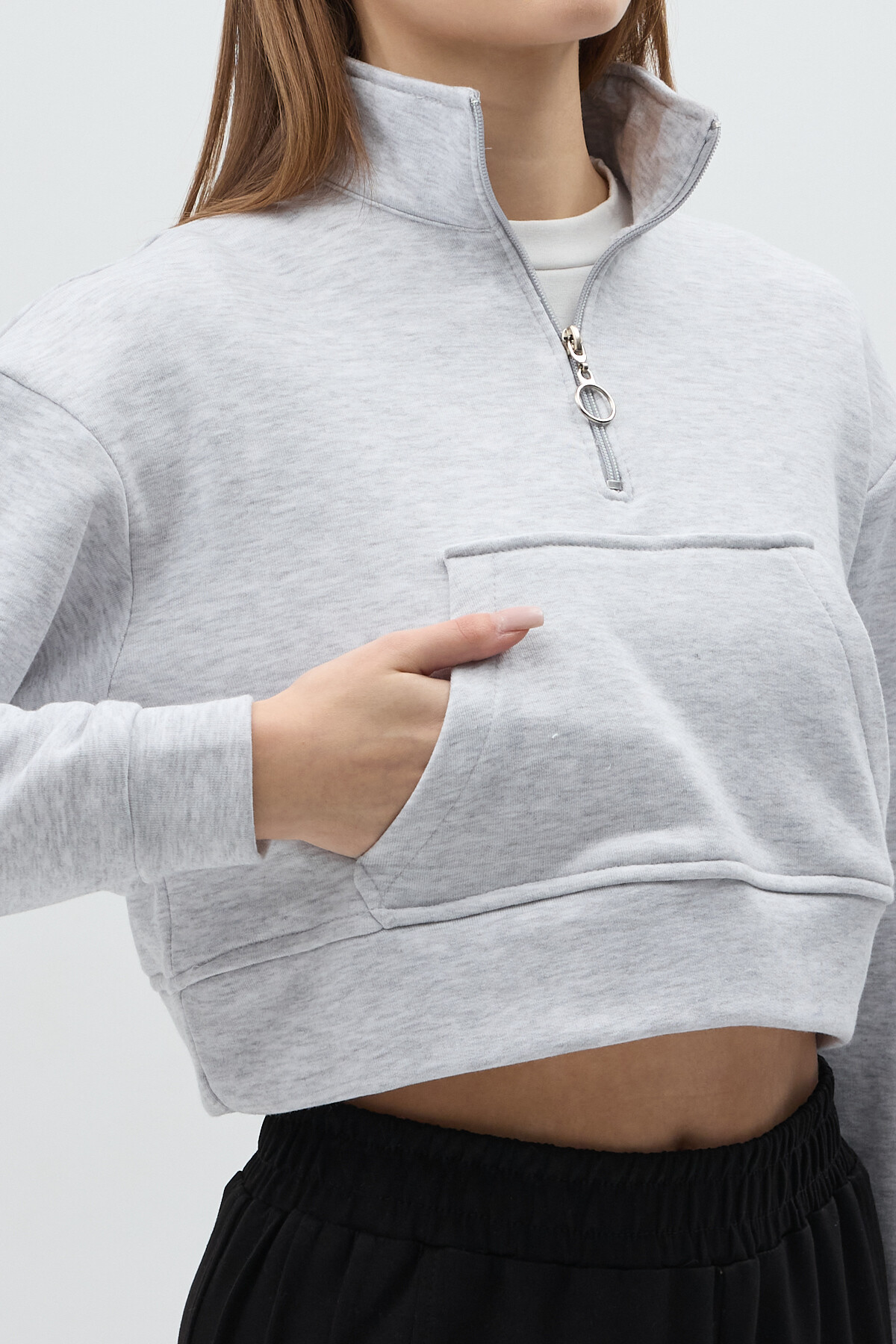 Gri Kapüşonlu Fermuarlı Cepli Pamuklu Kadın Sweatshirt 3115A - 4