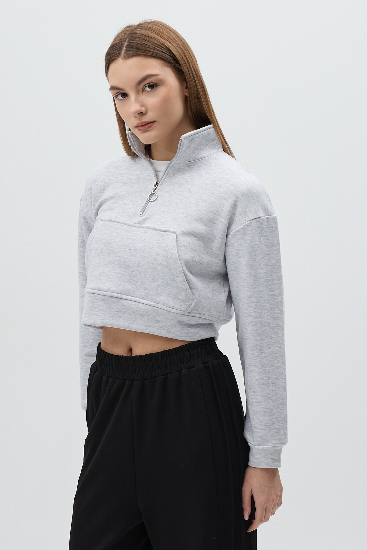 Gri Kapüşonlu Fermuarlı Cepli Pamuklu Kadın Sweatshirt 3115A - 2