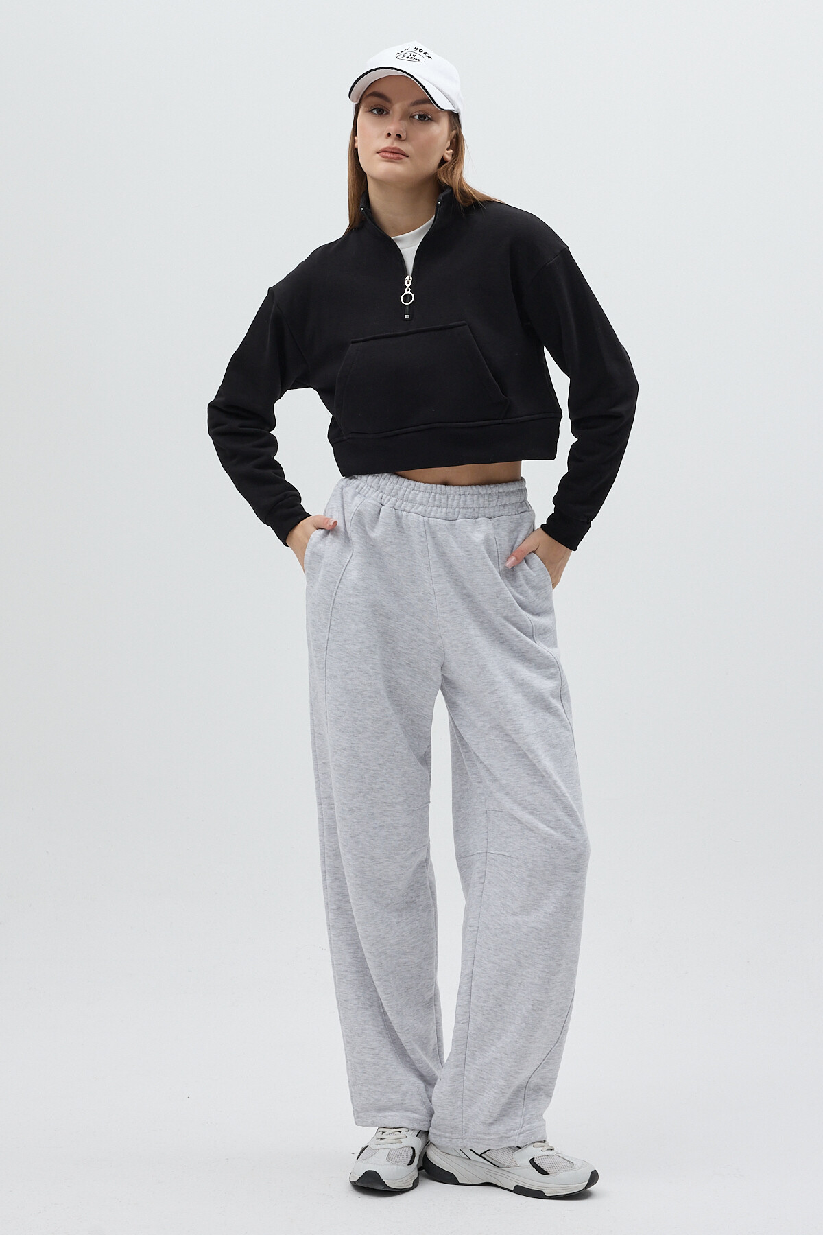 Siyah Kapüşonlu Fermuarlı Cepli Pamuklu Kadın Sweatshirt 3115A - RAYS