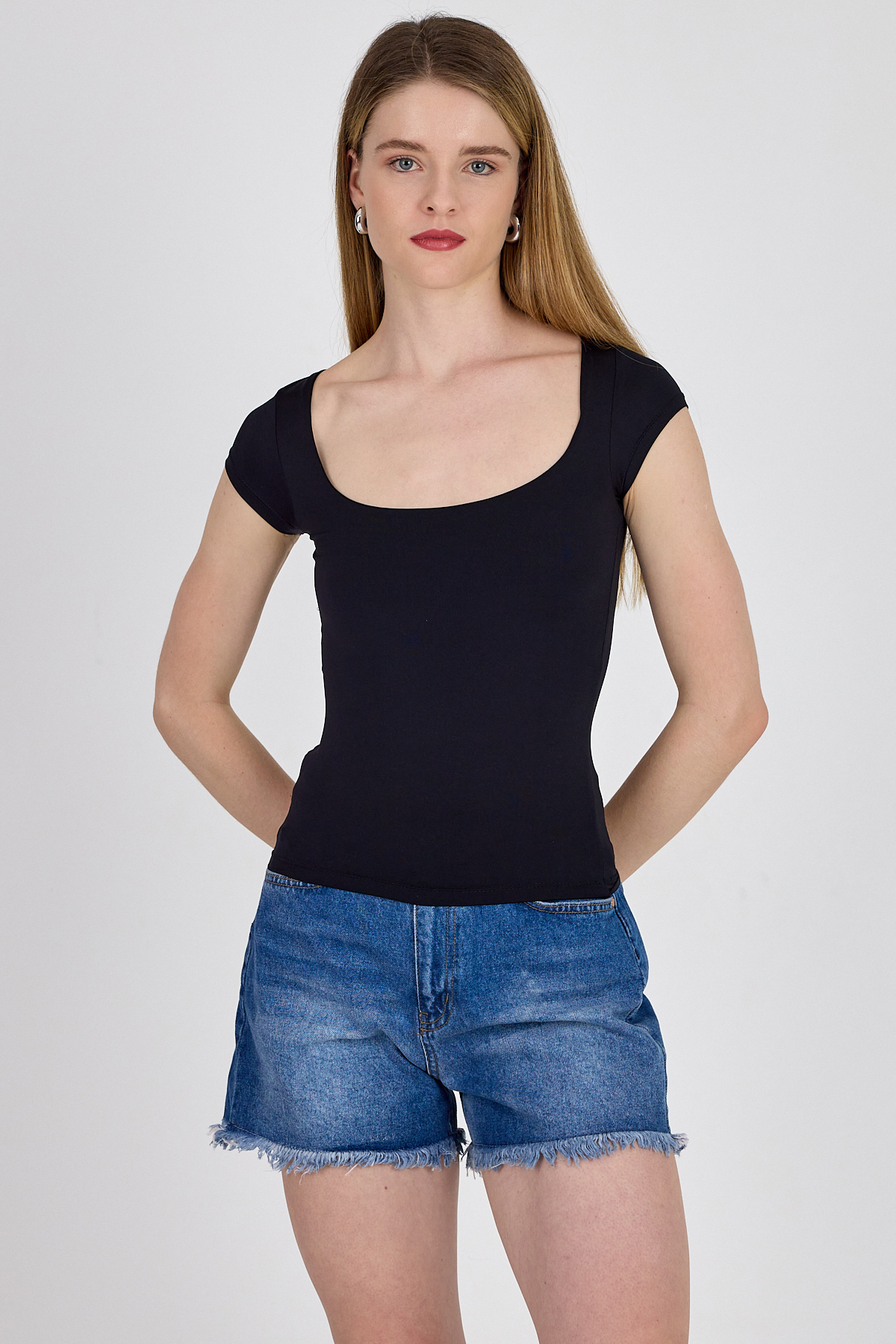 Siyah Kare Yaka Kısa Kol Body 3116 - 2