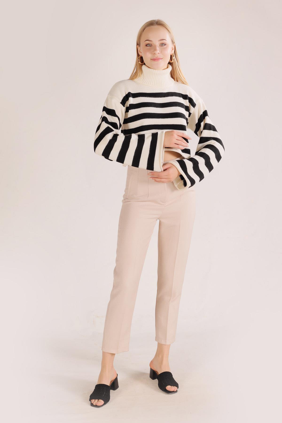 Ekru Balıkçı Yaka Çizgili Kazak 3136 - 2