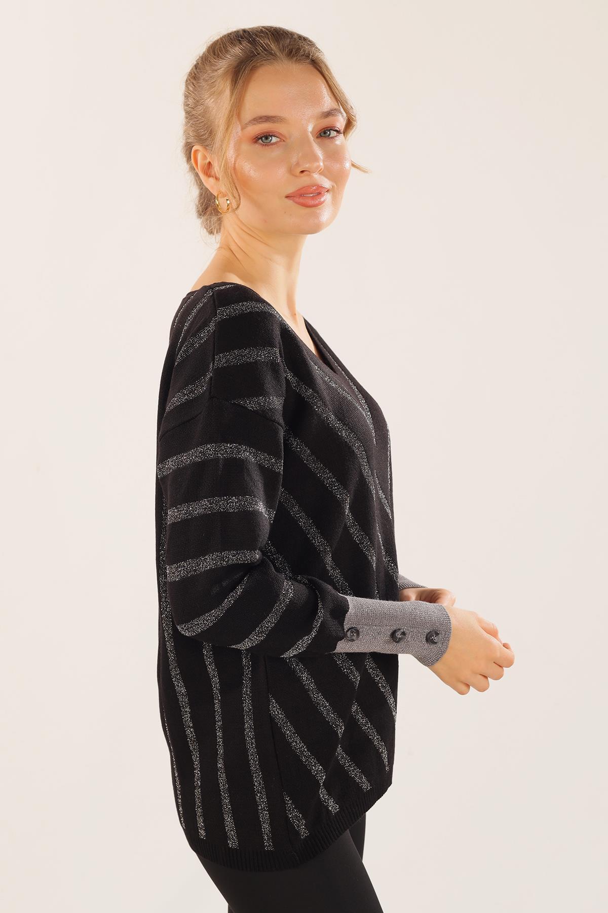 3189 V Yaka Çizgili Kazak Siyah - 4