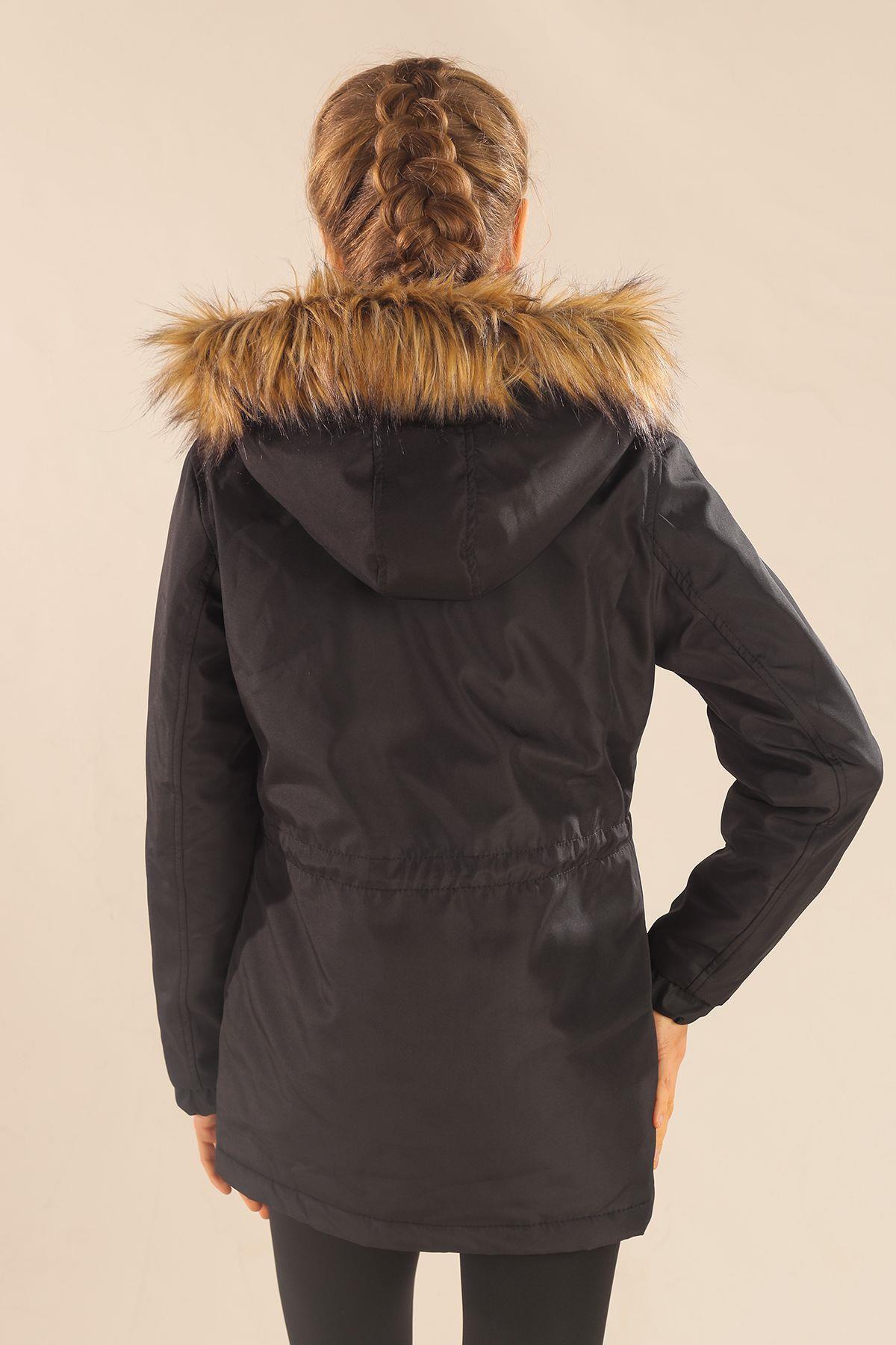 Siyah Kısa Kapüşonu Kürklü Mont 3319 - 7