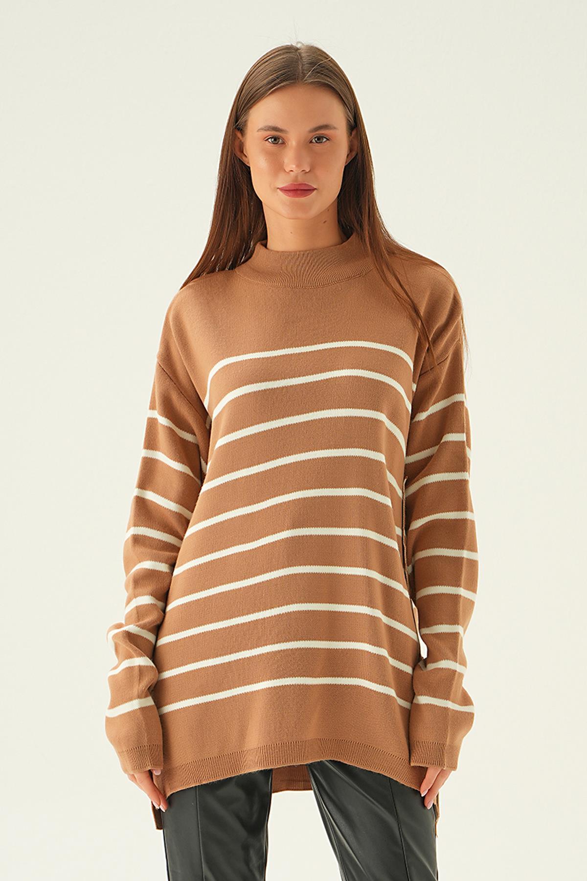 Bisküvi Çizgili Yan Düğmeli Kazak 3370 - 6